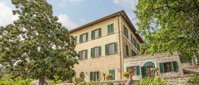 wonderful-hotel-for-sale-in-tuscany35