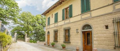 wonderful-hotel-for-sale-in-tuscany39