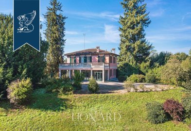 1 - Fino Mornasco, Property