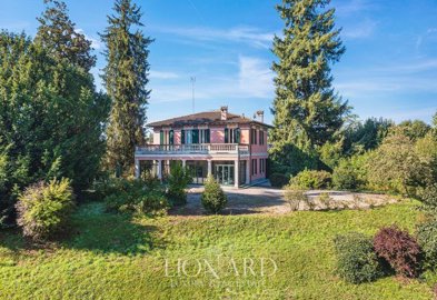 1 - Fino Mornasco, Property