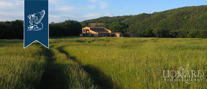 Image No.1-Maison de campagne de 5 chambres à vendre à Grosseto