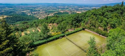 charming-property-in-tuscany-for-sale-11