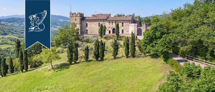 Image No.1-Propriété de 8 chambres à vendre à Piacenza