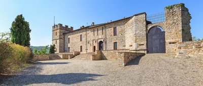 magnificent-castle-for-sale-in-emilia-romania