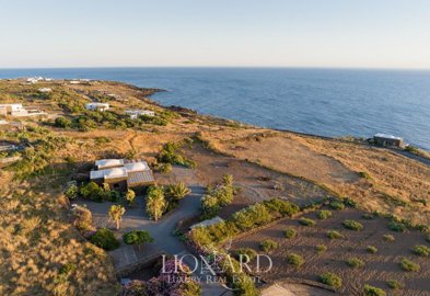 1 - Pantelleria, Property