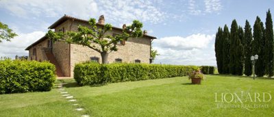 1605239tenuta-chianti