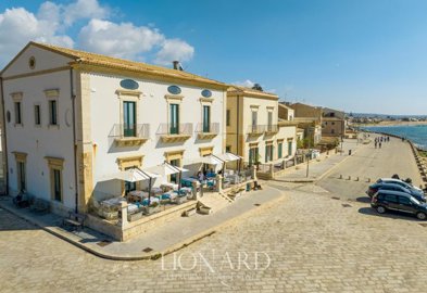 exclusive-hotel-for-sale-in-sicily86xxl