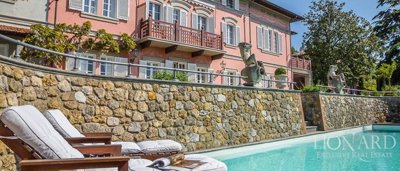 1585846villa-pisa