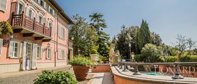 1585139villa-pisa