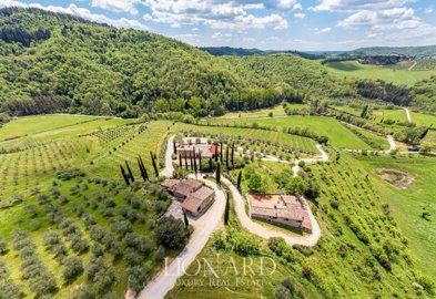 meravigliosa-villa-toscana-in-vendita-nel-chi