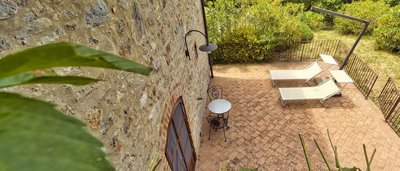 wonderful-farmhouse-in-tuscany-for-sale50