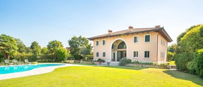 luxury-villa-in-veneto-for-sale46