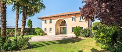 luxury-villa-in-veneto-for-sale70