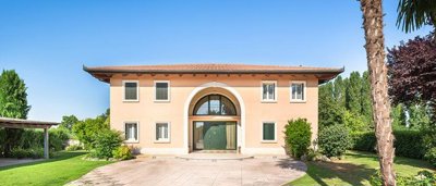 luxury-villa-in-veneto-for-sale72