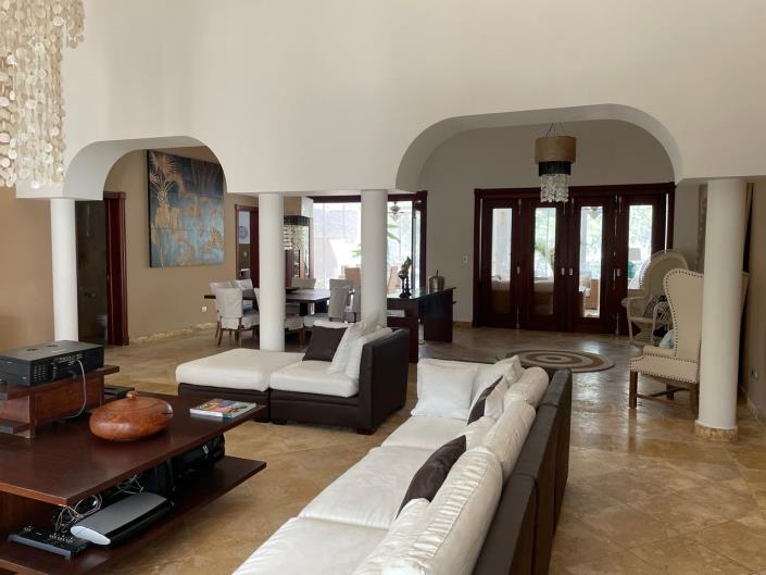 Image No.1-4 Bed Villa for sale