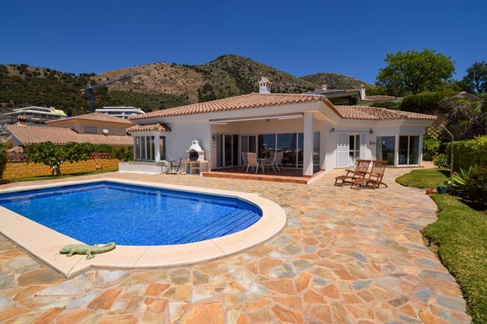 Image No.1-3 Bed Villa for sale