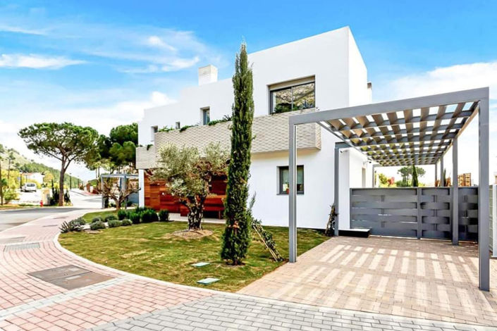 Image No.1-3 Bed Villa for sale