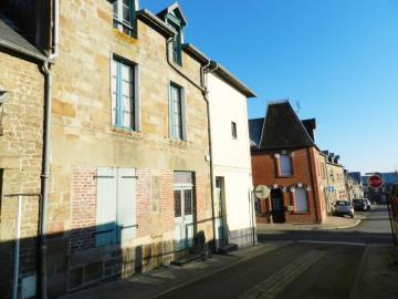 1 - Le Teilleul, Maison de village