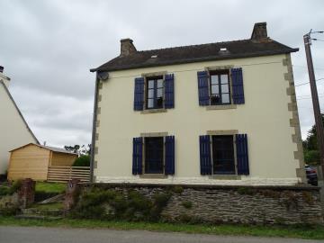 1 - Maël-Carhaix, House