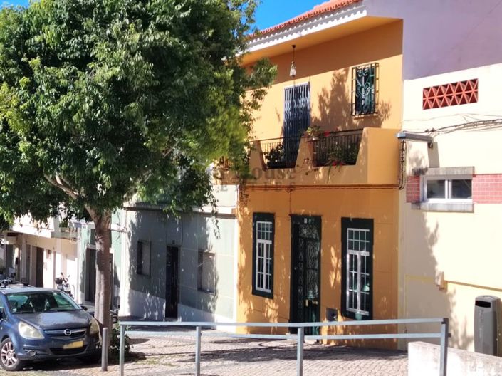 Image No.1-Maison de 4 chambres à vendre à Loule