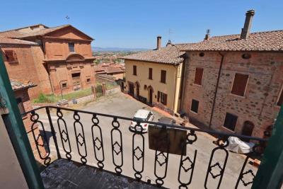 House_For_Sale_With_Garden_In_Torrita_Di_Siena--4-