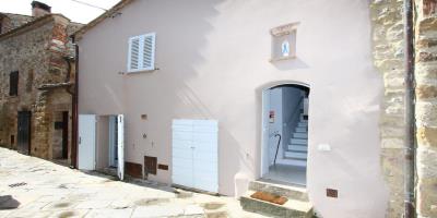 Montefollonico_villa_with_garden_for_sale--2---FILEminimizer-