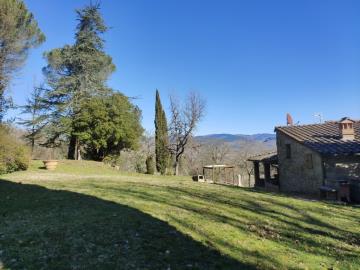 Casentino_Poppi_stone_built_villa_with_pool_for_Sale--23---FILEminimizer-