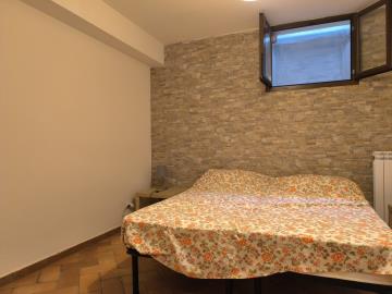 Castelmuzio_2_bedrooms_apartment_with_garden_for_sale--15-