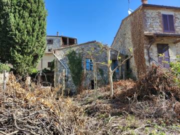 Montefollonico_stone_built_villa_to_restore_for_Sale--2---FILEminimizer-