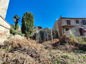 Montefollonico_stone_built_villa_to_restore_for_Sale--3---FILEminimizer-