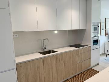 Kitchen-with-Silestone